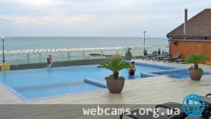 Webcam by the swimming pool of the hotel «Flamingo», Adler