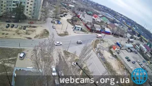 Веб-камера на перекрёстке улиц Зеленодольская и Кропоткина, Волгоград