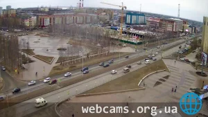 Webcam at Neftyanikov Square