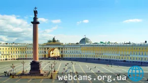 Веб-камера на Дворцовой площади Санкт-Петербурга