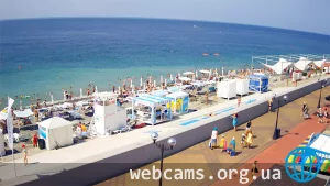 Веб-камера с видом на пляж и море, пгт Сириус